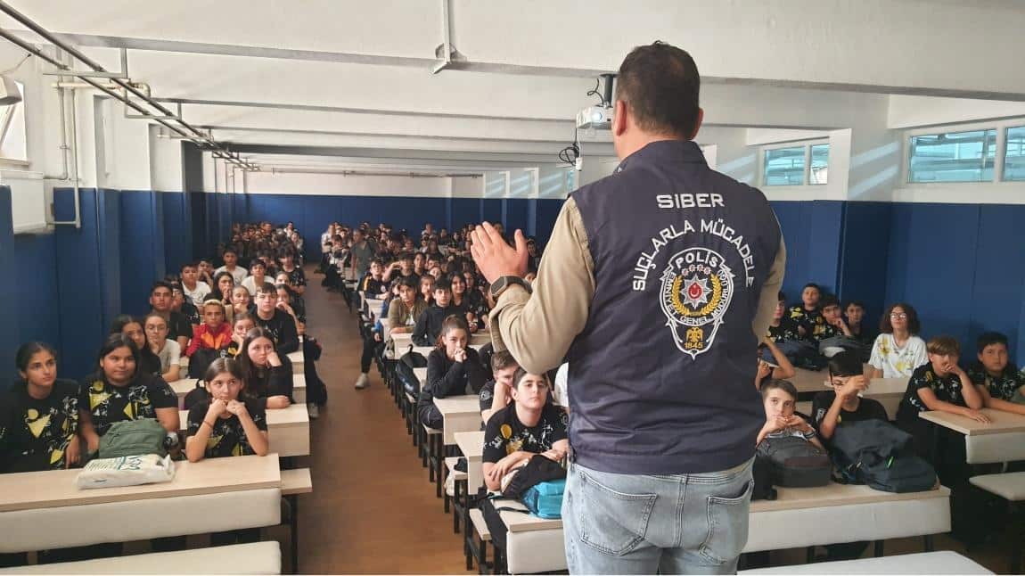 Okulumuzda Siberay Siber Suçlar Semineri Düzenlendi